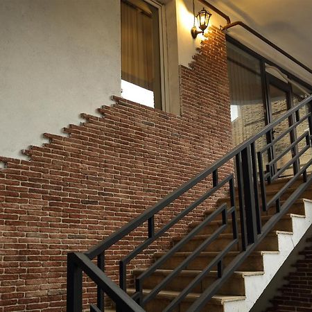 Winehouse Old Qvevri Apartments Tiflis Exterior foto